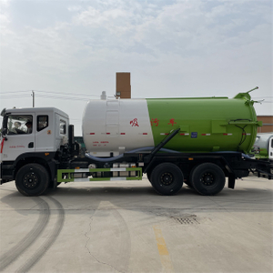 20 Cubic Meter Sewage Suction Truck with Eight Rear Wheels on The East Wind