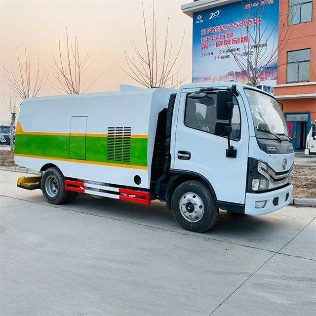 Road Dust Suppression Vehicle