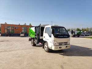 4 cubic meters of garbage truck with hanging bucket